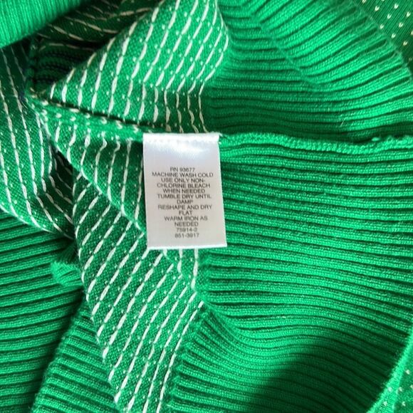 Liz Claiborne Sweater - Picture 7 of 8